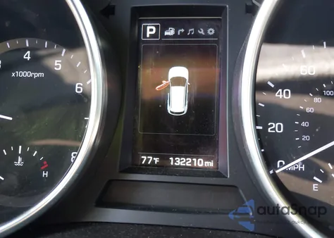 2017 Hyundai Santa Fe Sport 2.4L z USA, uszkodzony, nr VIN 5XYZU3LB4HG462240